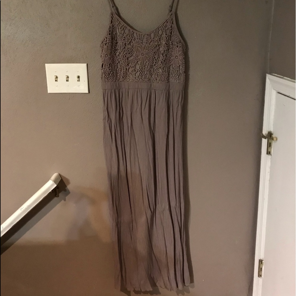 Brown dress